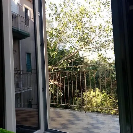 Lo Scorcio Della Neapolis Accogliente Pressi Parco Neapolis