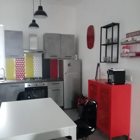 Lo Scorcio Della Neapolis Accogliente Pressi Parco Neapolis
