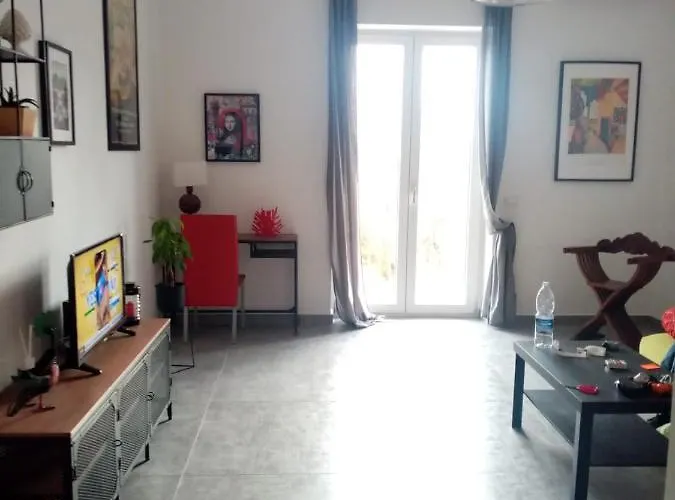 Lo Scorcio Della Neapolis Accogliente Pressi Parco Neapolis *