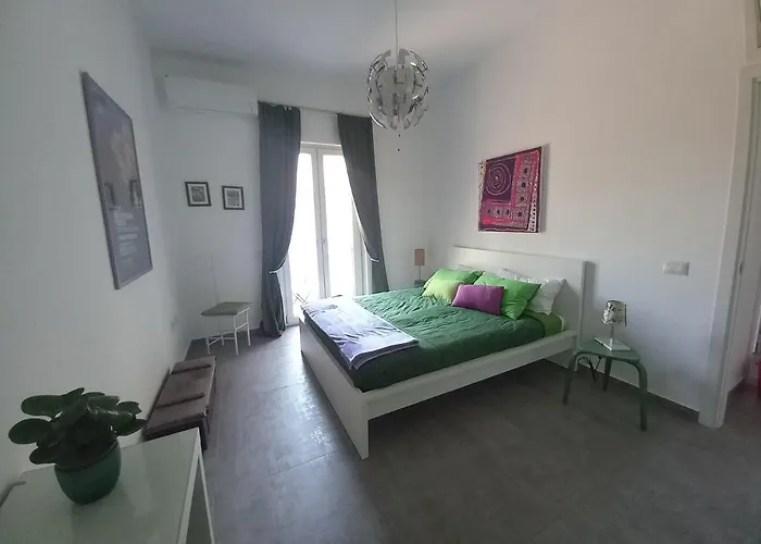 Lo Scorcio Della Neapolis Accogliente Pressi Parco Neapolis *